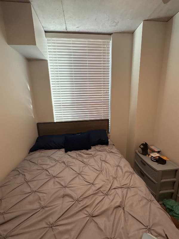 Cozy room at The Cube on Hill St