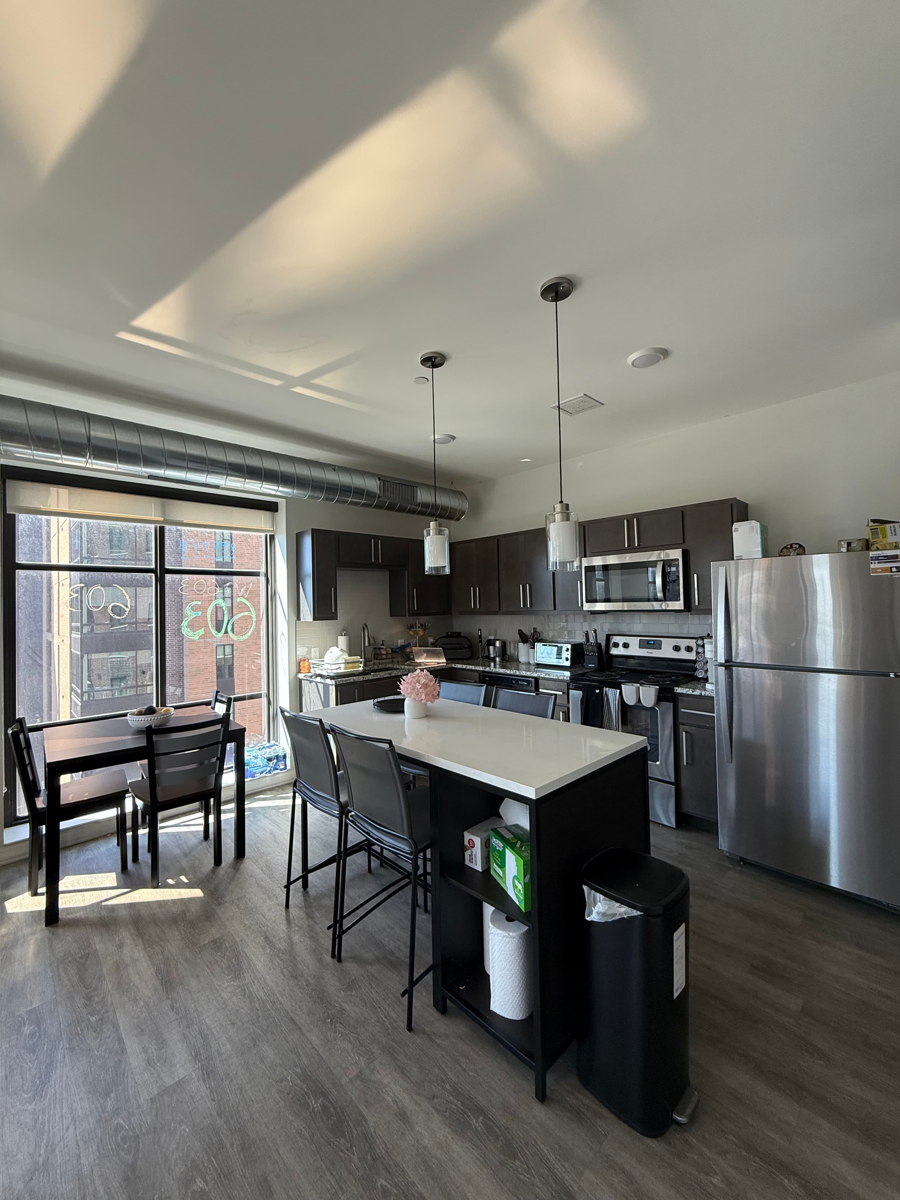 6BR/6BA Vic Village North - view of the Diag photo 5
